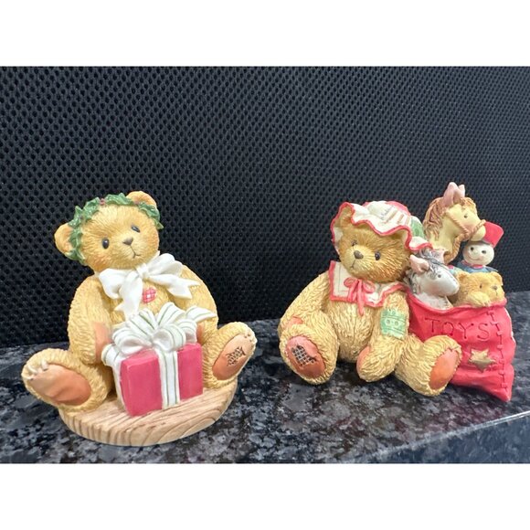 Christmas Teddy Bear Figurine pair With Gift & Holly Wreath  Cherished Teddies - Picture 1 of 16